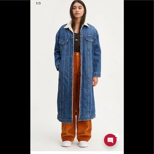 Levi’s extra long Sherpa trucker jacket